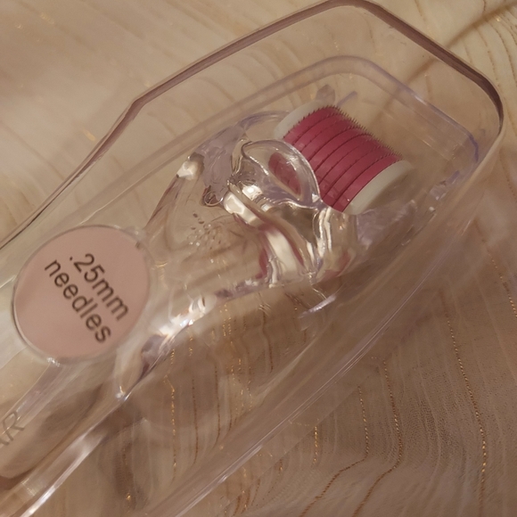 MIcroneedle Facial Roller w/540 .25mm needles Minimize Wrinkles Scars Fine Lines - Picture 11 of 14